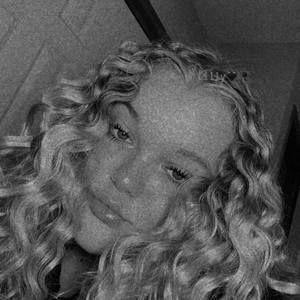 Meet your Posher, Lilly